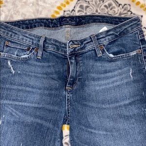 2/20 Lucky jeans